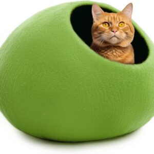 Woolygon Wool Cat Cave Bed Handcrafted from 100% Merino Wool, Eco-Friendly Felt Cat Cave for Indoor Cats and Kittens (Mantis)