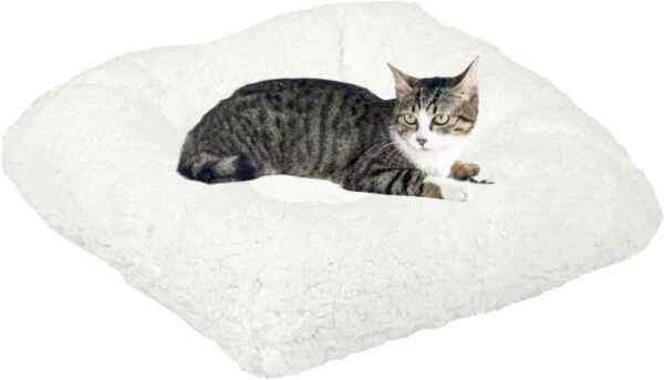 Bonlife White Cat Bed for Indoor,Winter Soft Warming Lambs Wool Cushion Suitable for Small Cat House,Washable Dog Bed Cushion,32x32X6cm