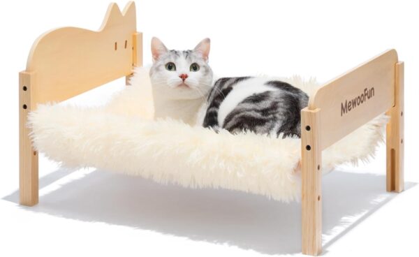 MEWOOFUN Elevated Cat Bed Hammock, Wooden Raised Cat House Bed with Removable Soft Plush Cover for Indoor Cats, 55x41x30cm Stackable Pet Bunk Bed Couch Furniture for Kittens Resting (Plush Beige)